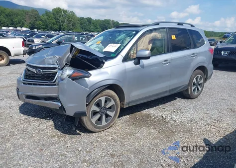 2017 Subaru Forester 2.5I Premium из США, поврежденный, VIN JF2SJAGC7HH557515